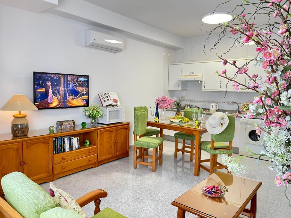 Emycanarias Holiday Homes Vecindario Весиндарио Экстерьер фото