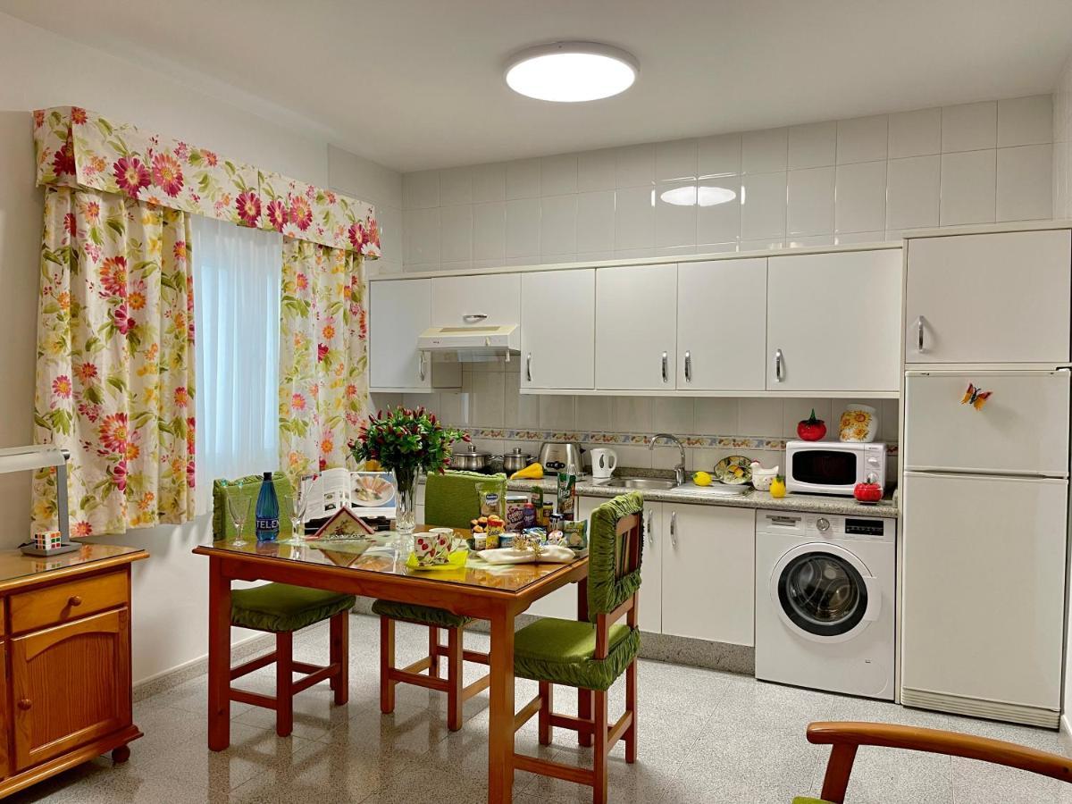 Emycanarias Holiday Homes Vecindario Весиндарио Экстерьер фото